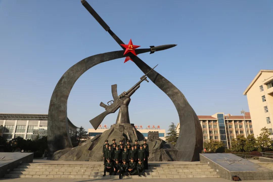 5.陆军炮兵防空兵学院