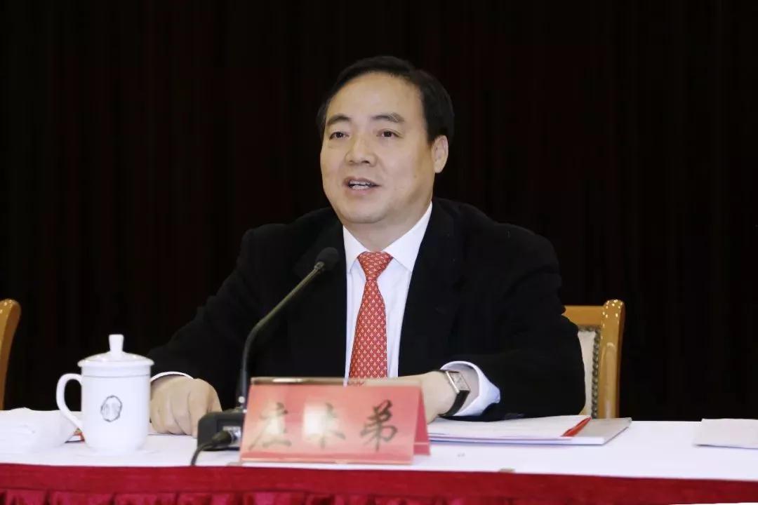 黄冲局长出席奉贤区双拥模范命名表彰会_局内要闻_上海市退役军人事务局