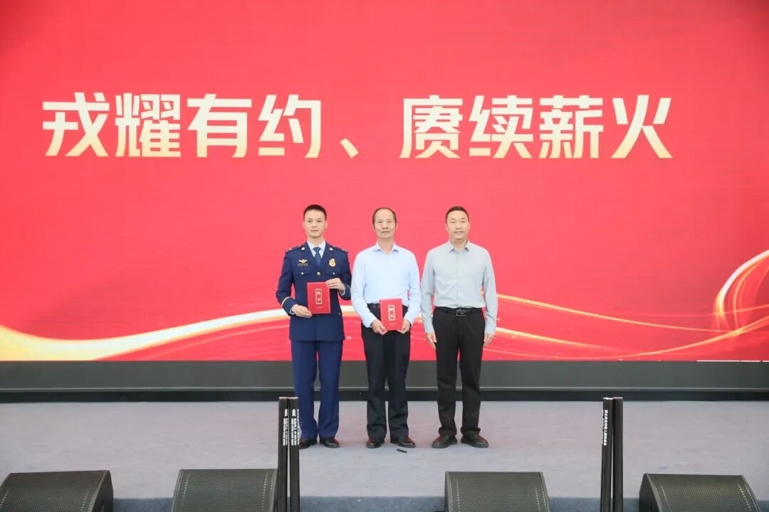 cf5f15e30b28fda854c61a0c09e386e2.jpg
