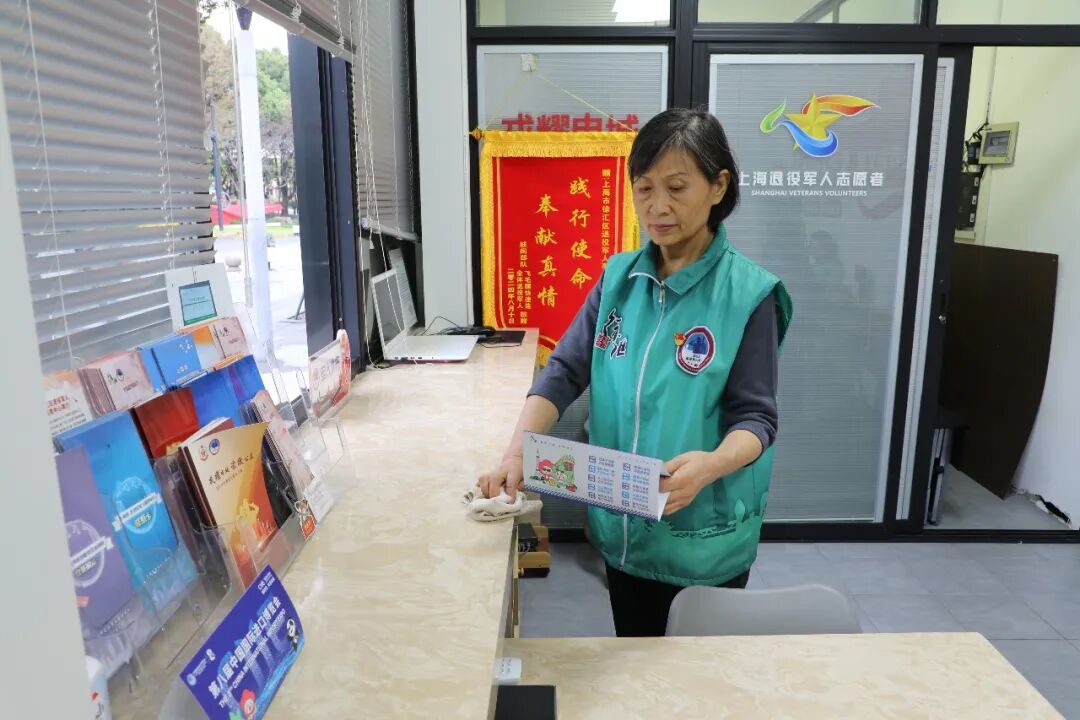 99d331a1fe115f417f25ff16709a9a83.jpg