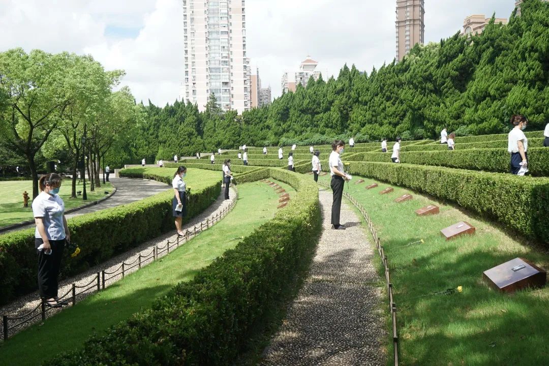 龙华烈士陵园举办砥砺奋进守初心薪火相传担使命主题党日活动